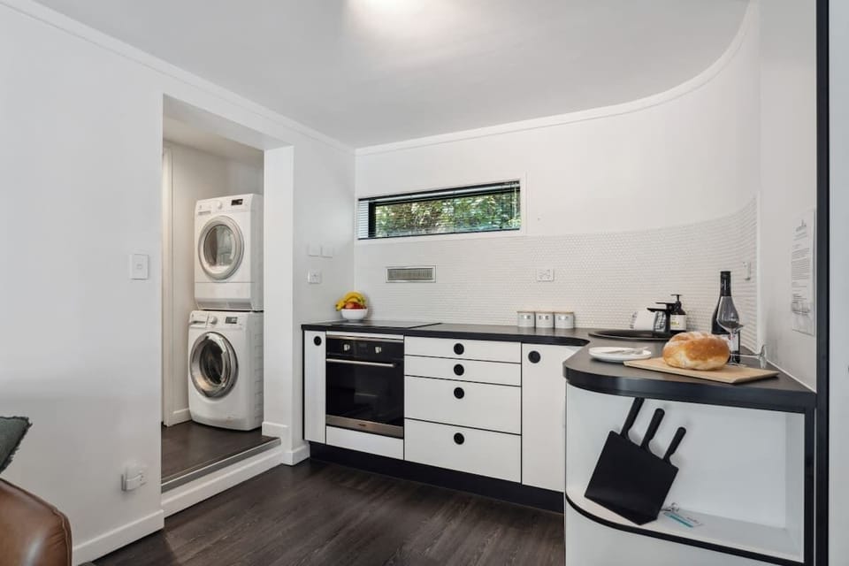 Kitchenette 