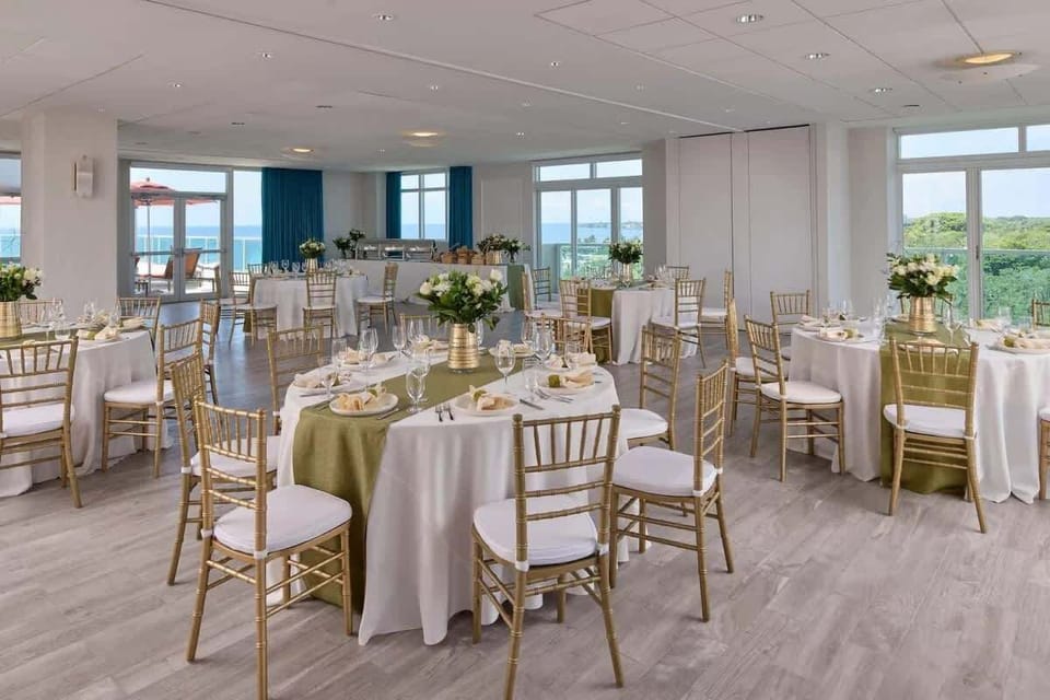 Banquet hall
