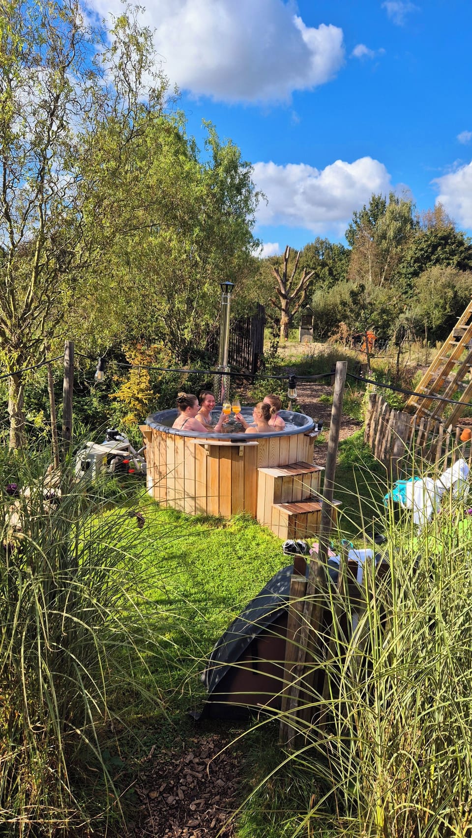 Outdoor spa tub