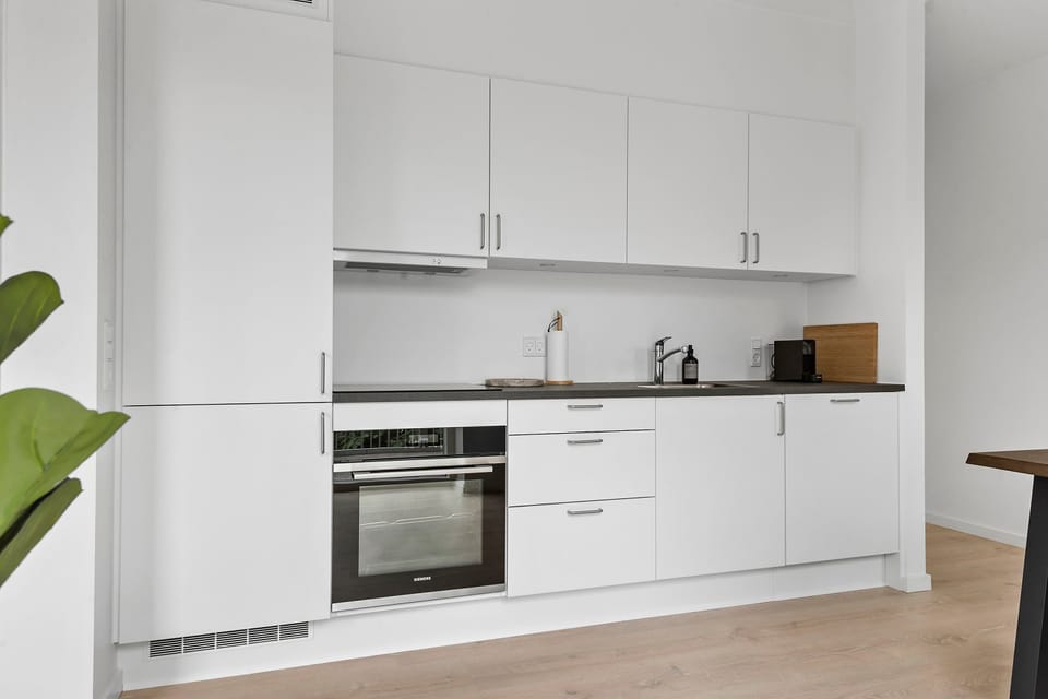 Fully equipped kitchen with Nespresso Machine