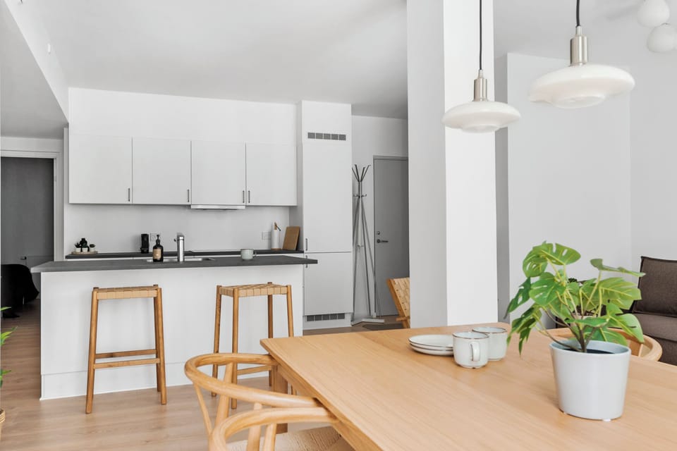 Dining and kitchen seats