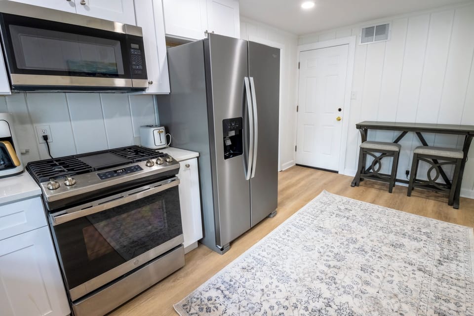 Kitchen | Dining