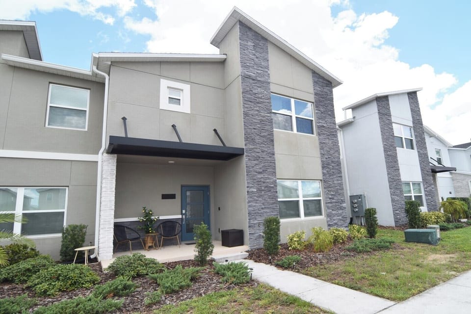 Front of this beautiful townhome with parking available in front of the home