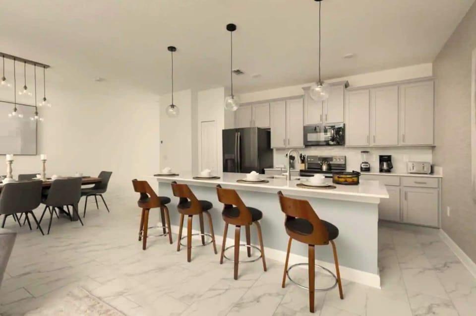 Kitchen & Dining Room