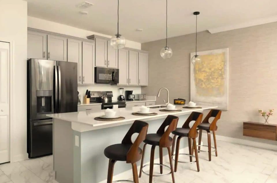 Dining & Kitchen