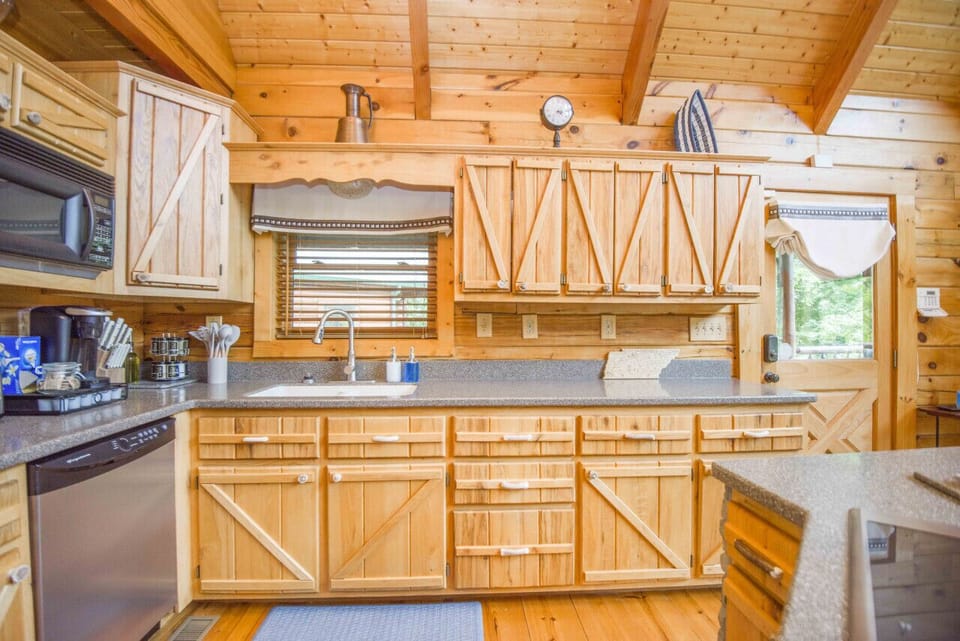 Fully stocked kitchen for family dinners