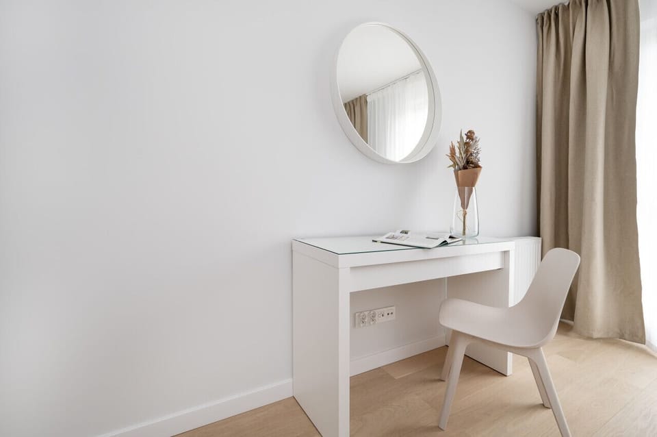 Dedicated Home Office Area | Book Now with RENTUJEMY