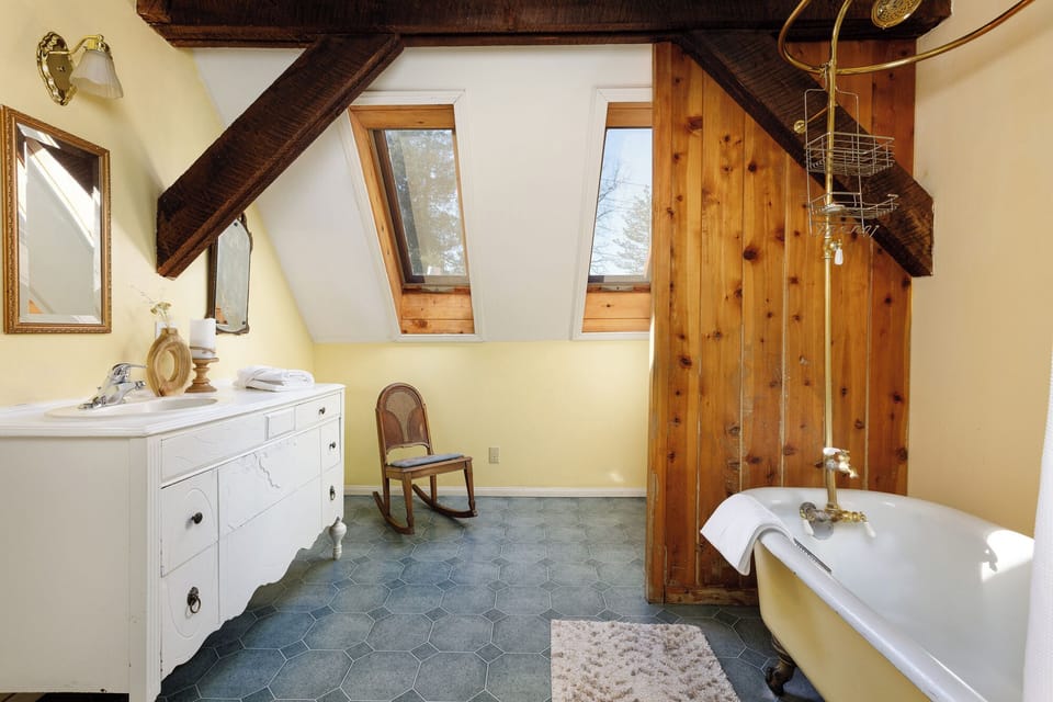 Upstairs Bathroom with clawfoot tub