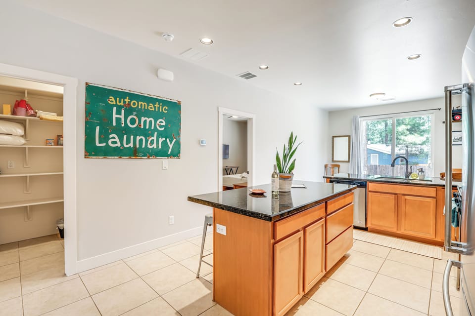 Kitchen | Cooking Basics | Keurig Coffee Maker | Dishwasher | Toaster