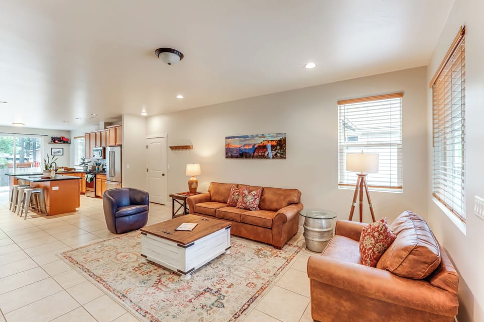 Living Room | Smart TV | Free Wifi | Central Heating