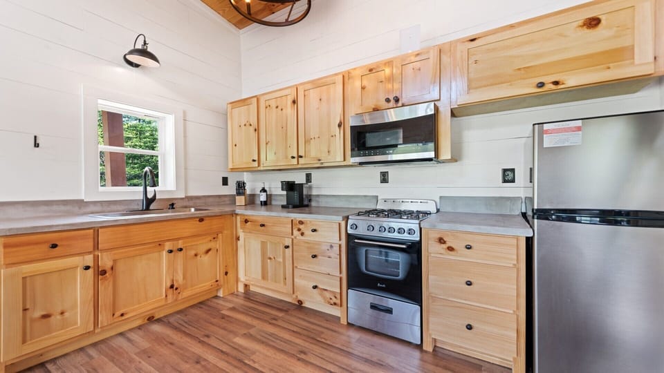 Kitchen, grill outside!