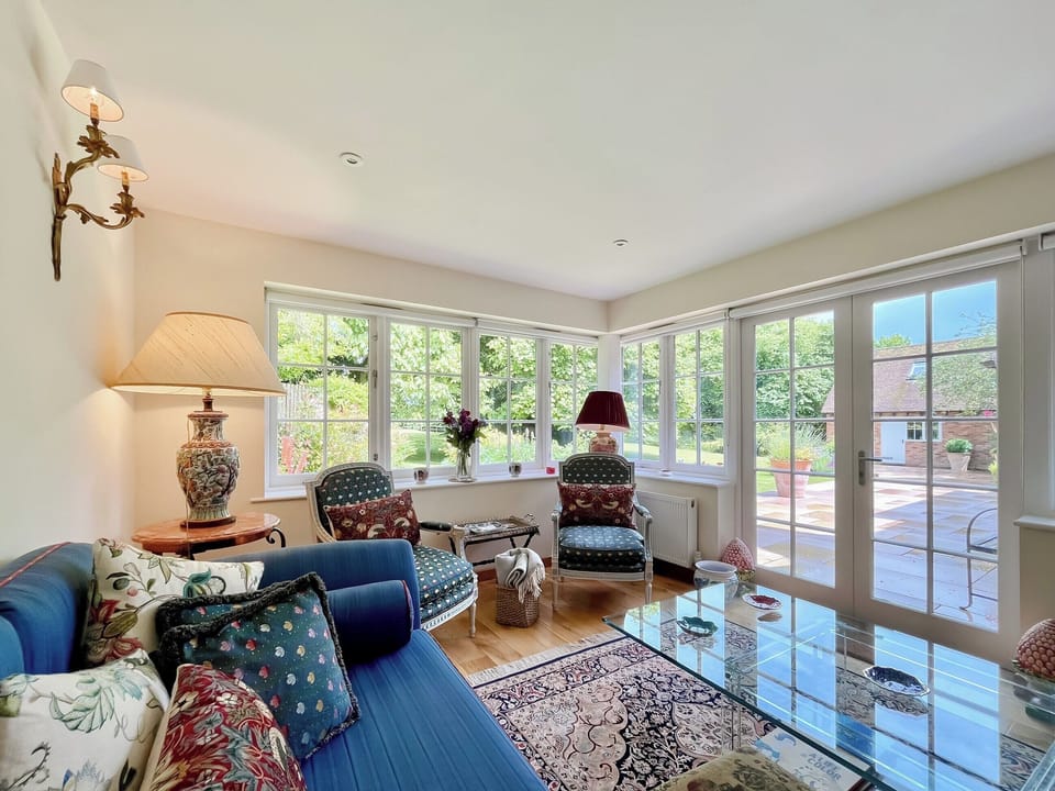 Living room | Mulberry CottageCasa Bonita, Shalbourne, near Marlborough