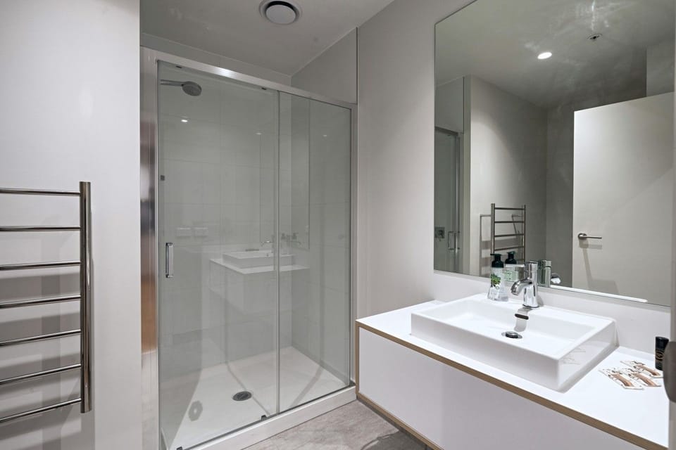 Main bathroom