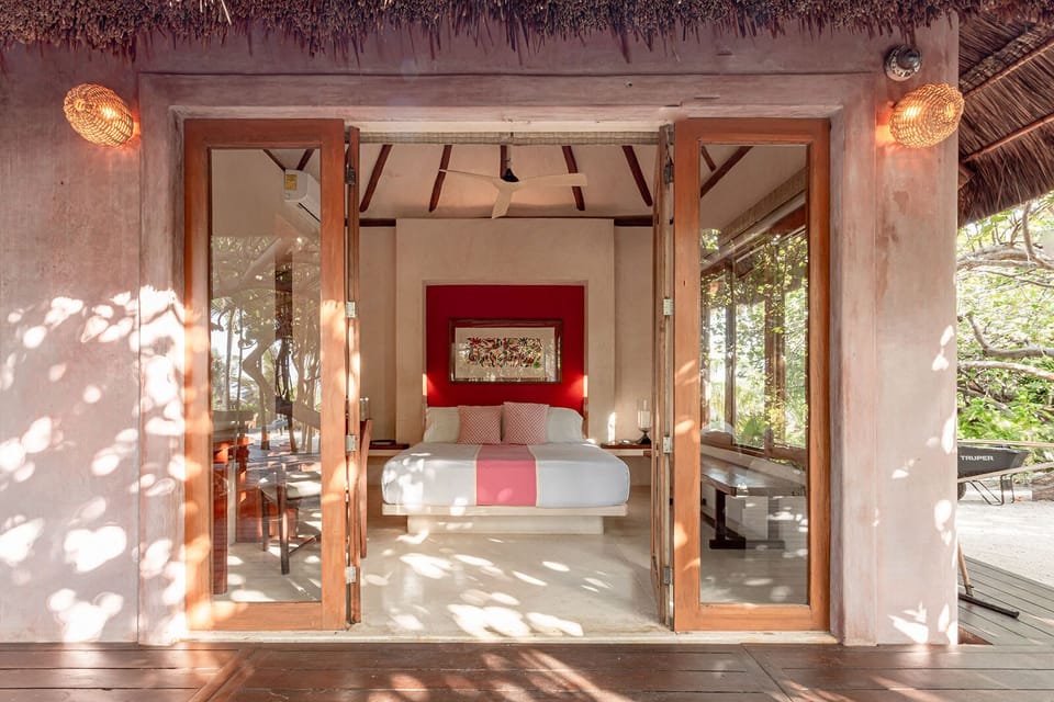 Master Bedroom 2 | King Size & Private Porch