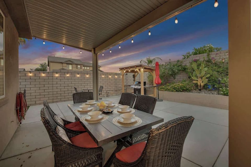 Charming Outdoor Sitting Area – Relax and Enjoy the Fresh Air