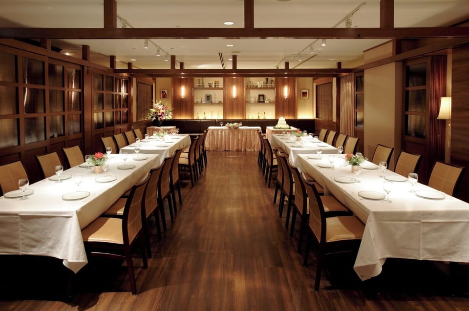 Banquet hall