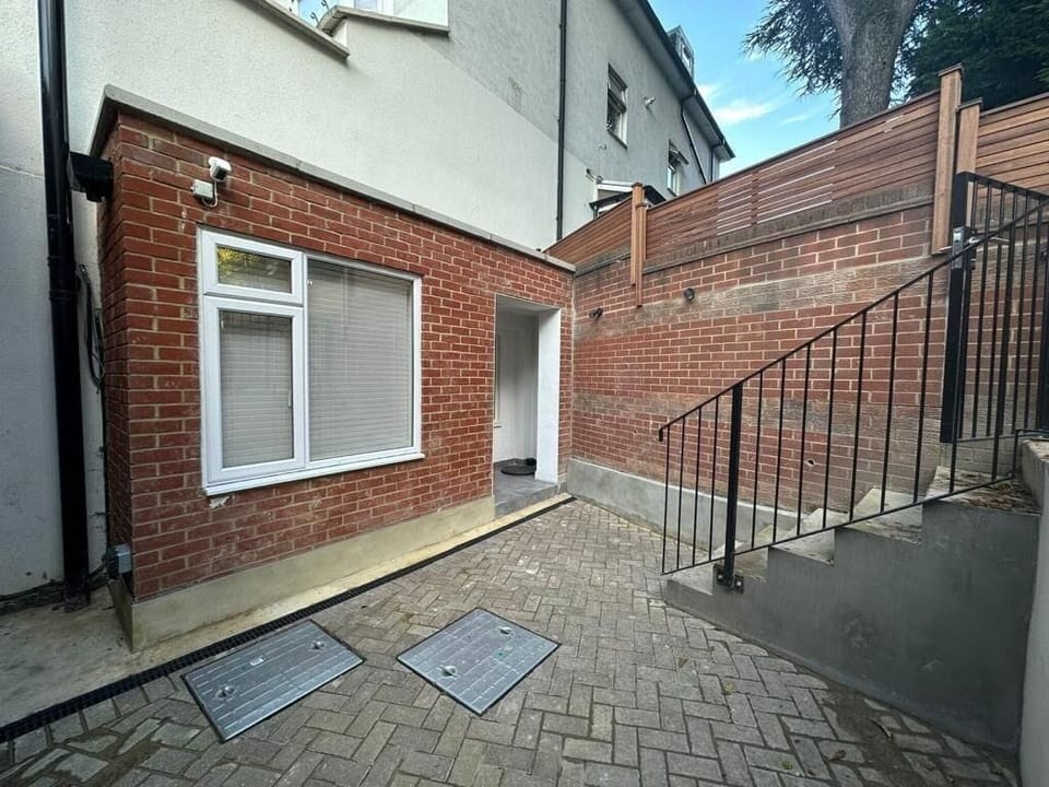 Image 10