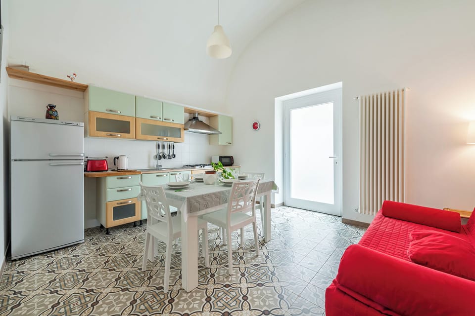 Kitchen and dining area