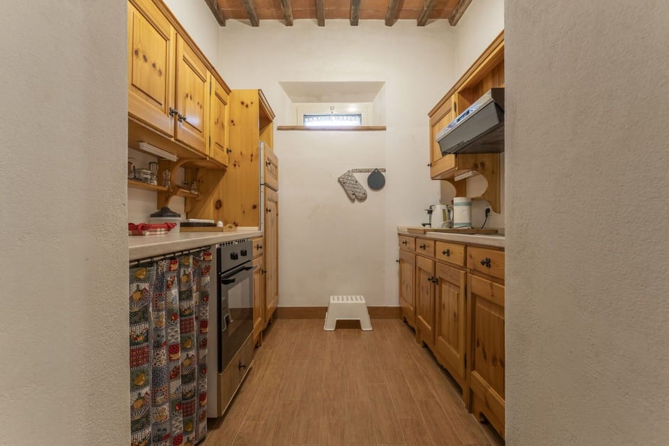Autumn, Kitchen, Spring, Summer