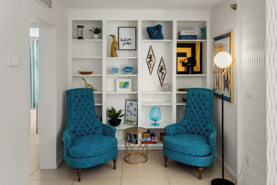 Reading nook for two for your morning coffee