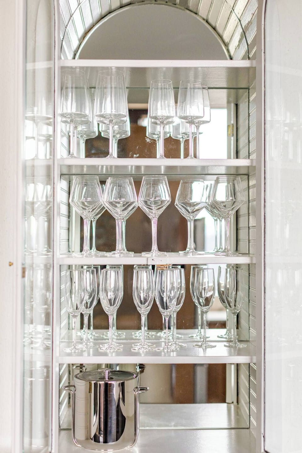 Kitchen Curio Wine Glasses