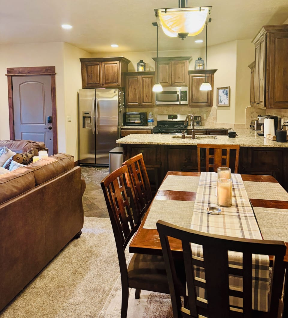 Kitchen and dining space 