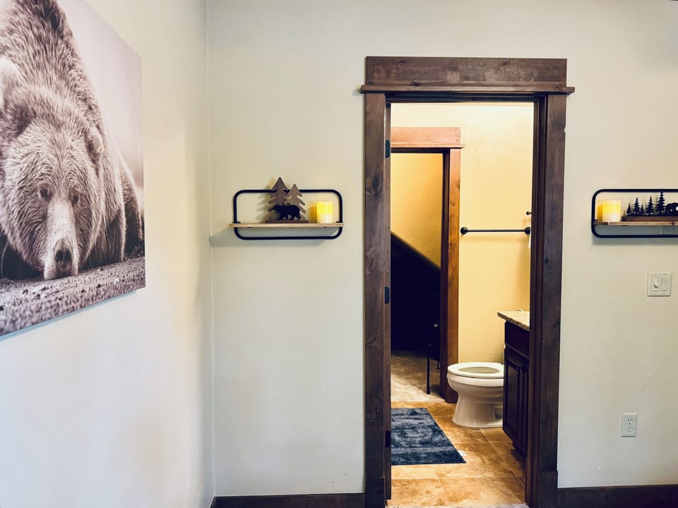 Guest bedroom 