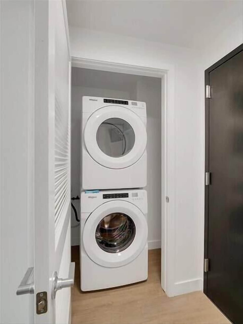 Downtown Phoenix Phoenix Studio Washer/Dryer