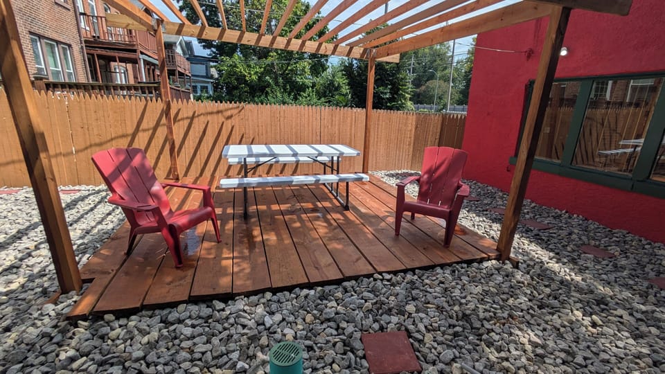 Outdoor dining