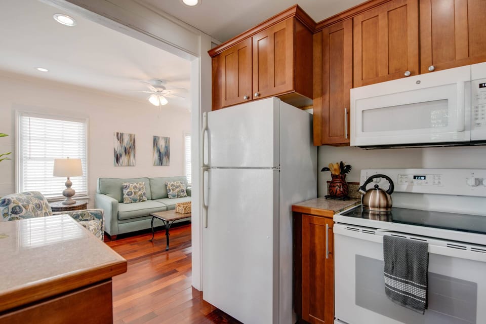 If you're not dining out, enjoy the comfort of home-cooked meals in the fully equipped kitchen, perfect for whipping up your favorite dishes.