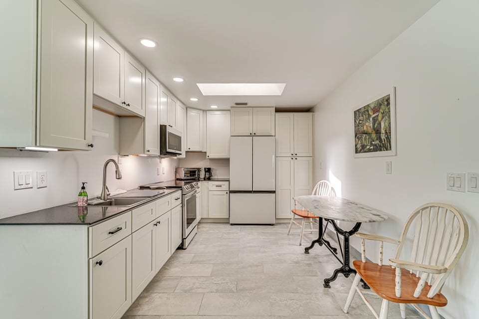 Kitchen | Drip Coffee Maker | Toaster Oven