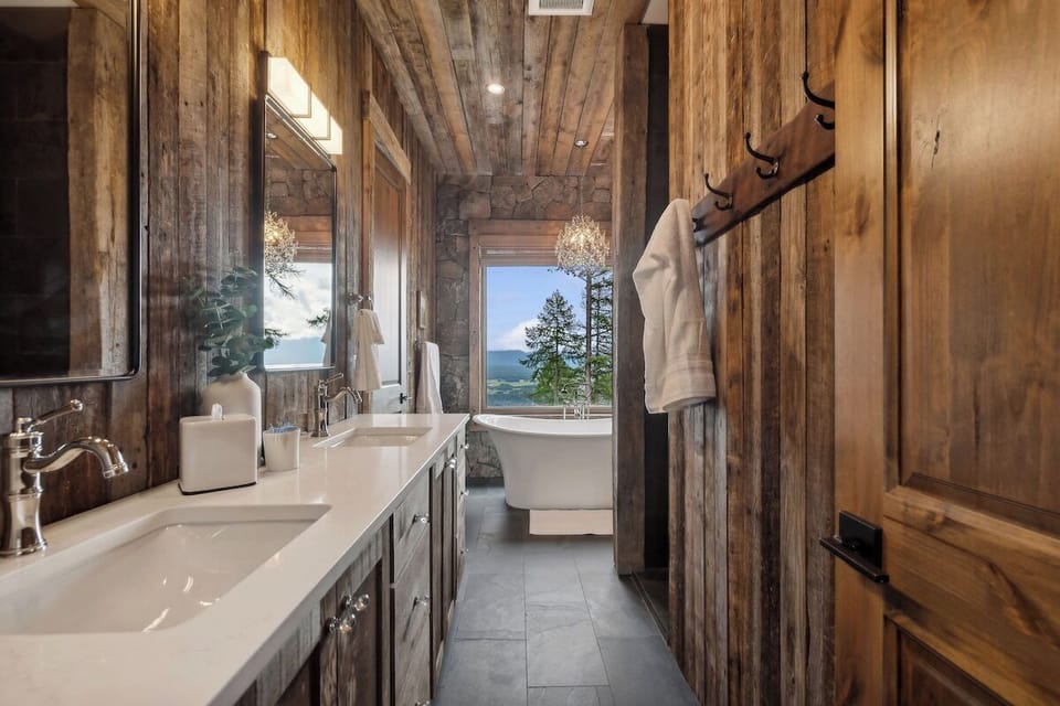 Main floor primary bathroom