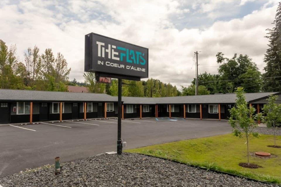 The Flats Main