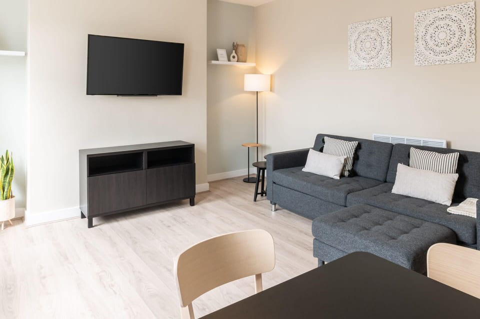 The Quarter, Liverpool - Host & Stay