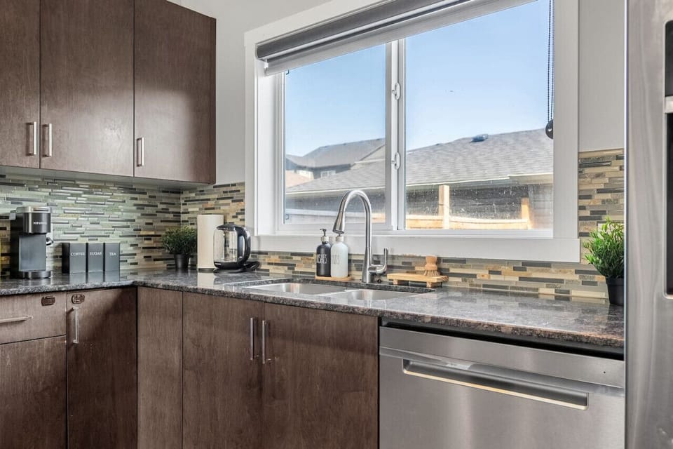 Spacious Counter Top, Featuring Keurig and our Modern Dishwasher