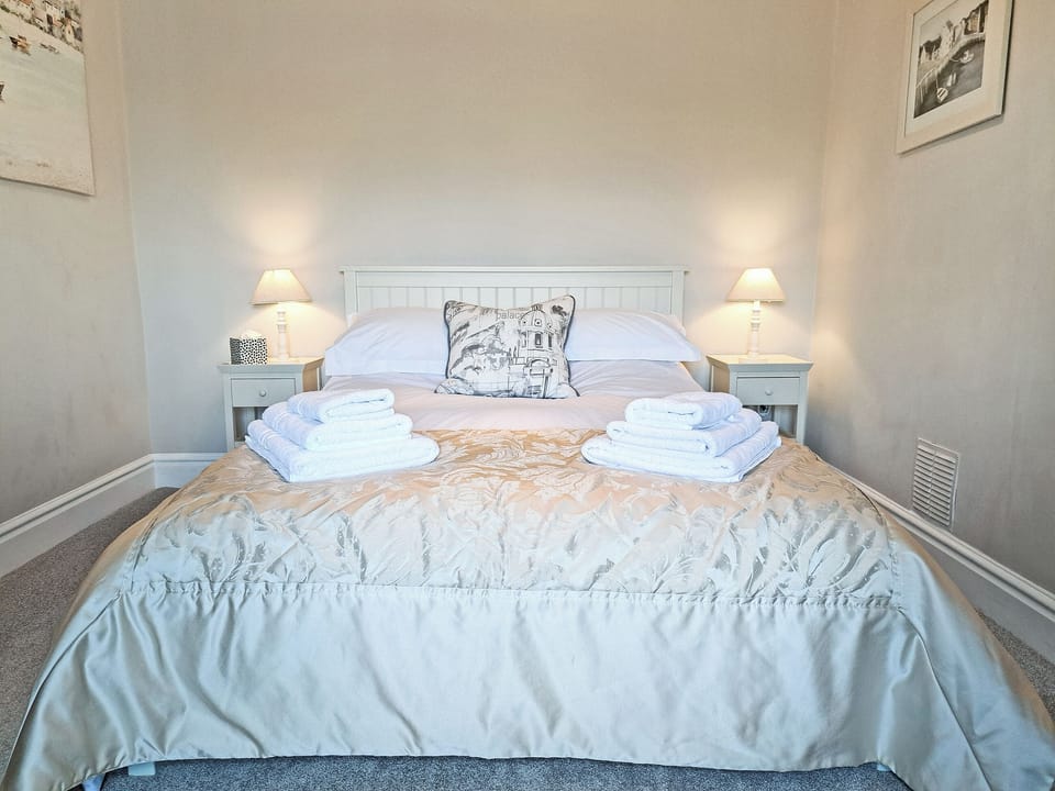 Double bedroom | Hawthorn Cottage, Southerness near Dumfries