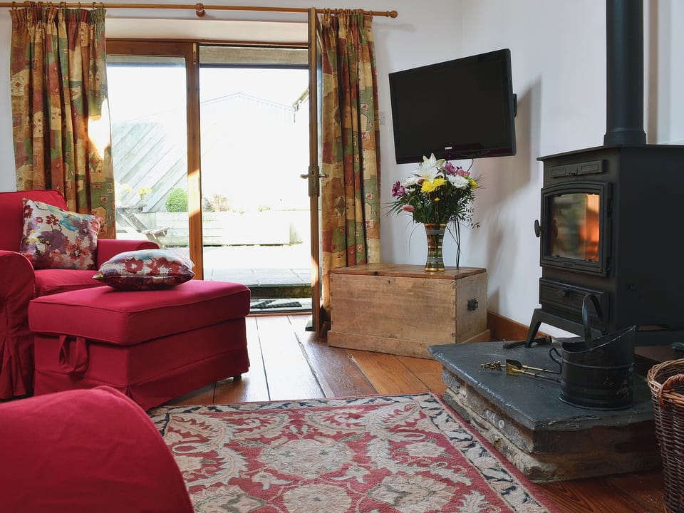 Open plan living/dining room/kitchen | Wheeldon Farm Adventure Cottages - Foxglove, Halwell, nr. Totnes