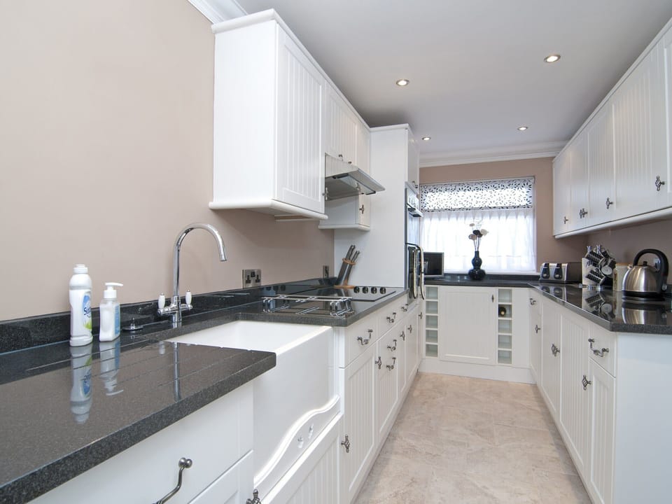 Kitchen | Shiloh Cottage, Wootton Bridge