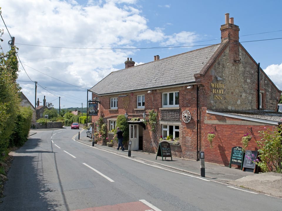 Surrounding area | Shiloh Cottage, Wootton Bridge