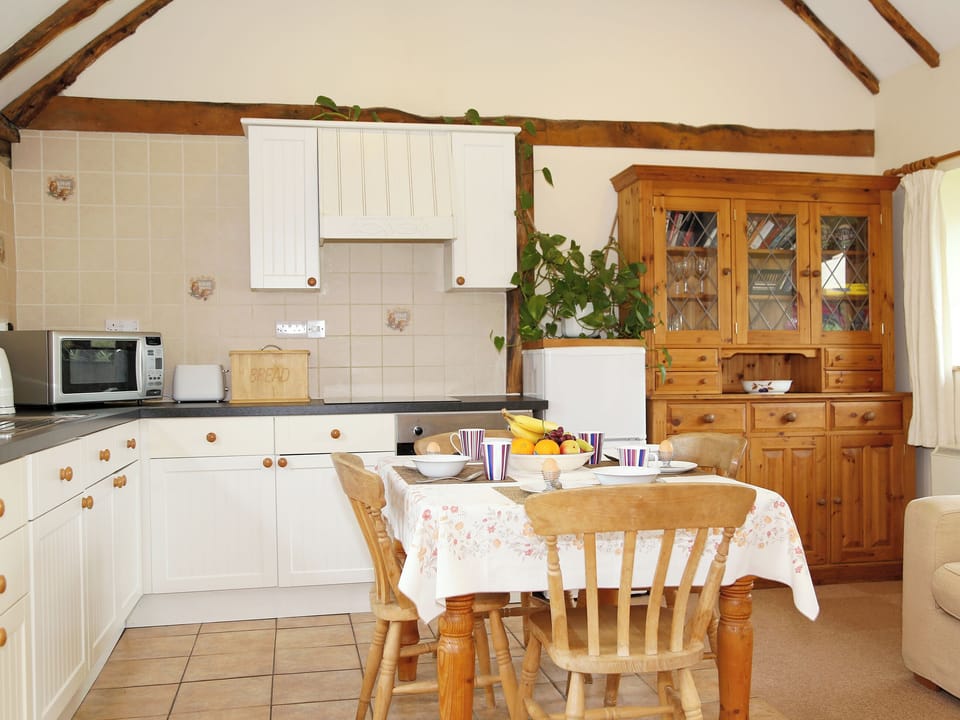 Open plan living space | The Dairy at Copper Beeches, Petersfield