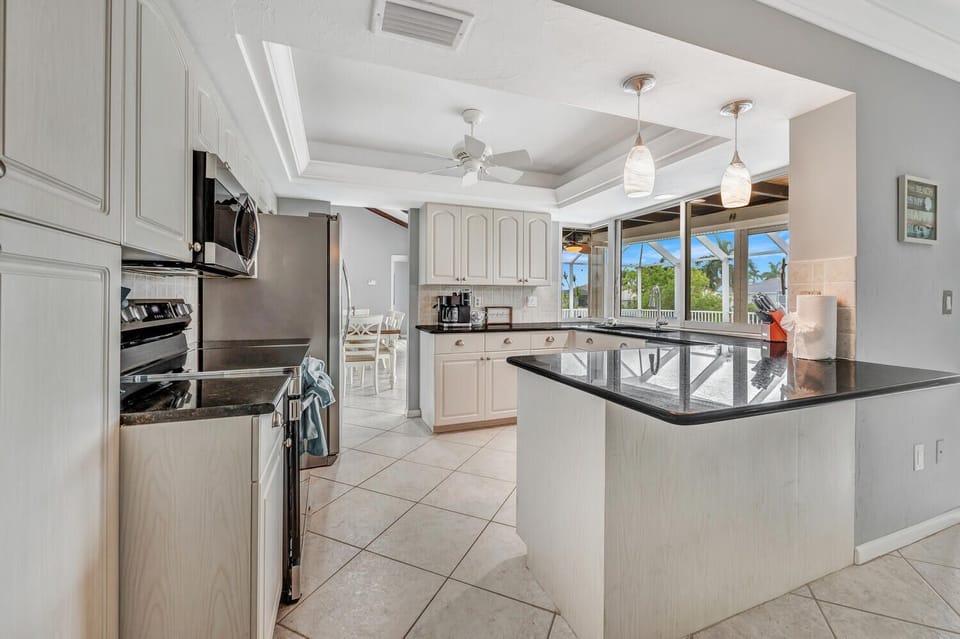 Kitchen (1)