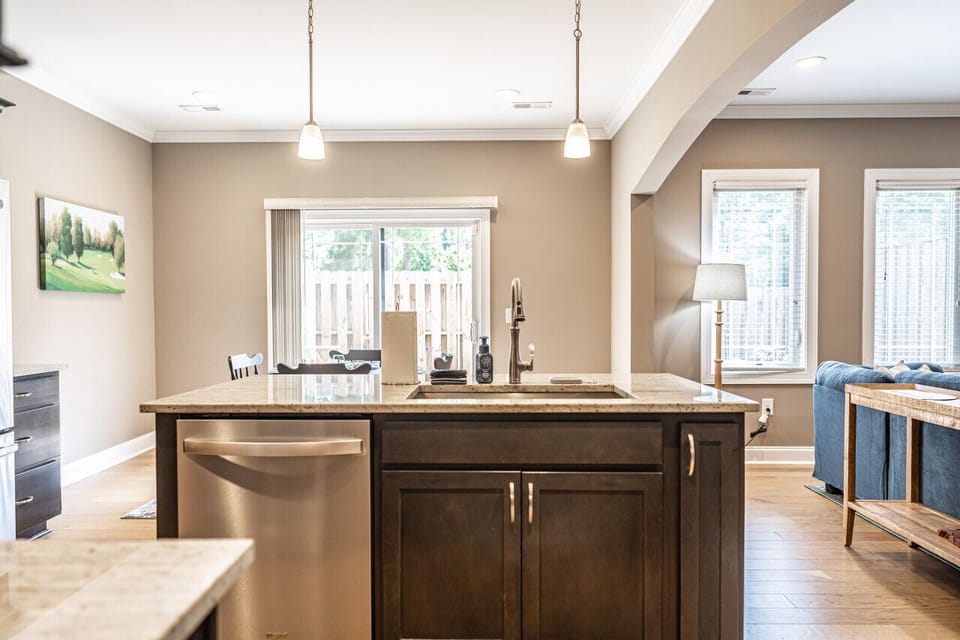 Kitchen sink