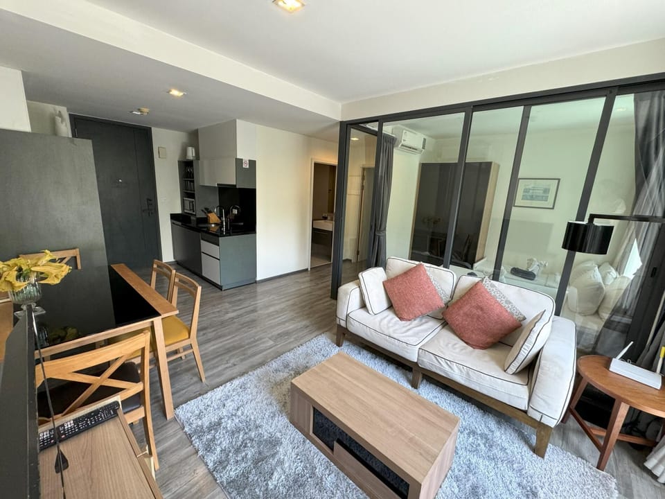 2br at The Deck Great location & sea view pool (12820)
