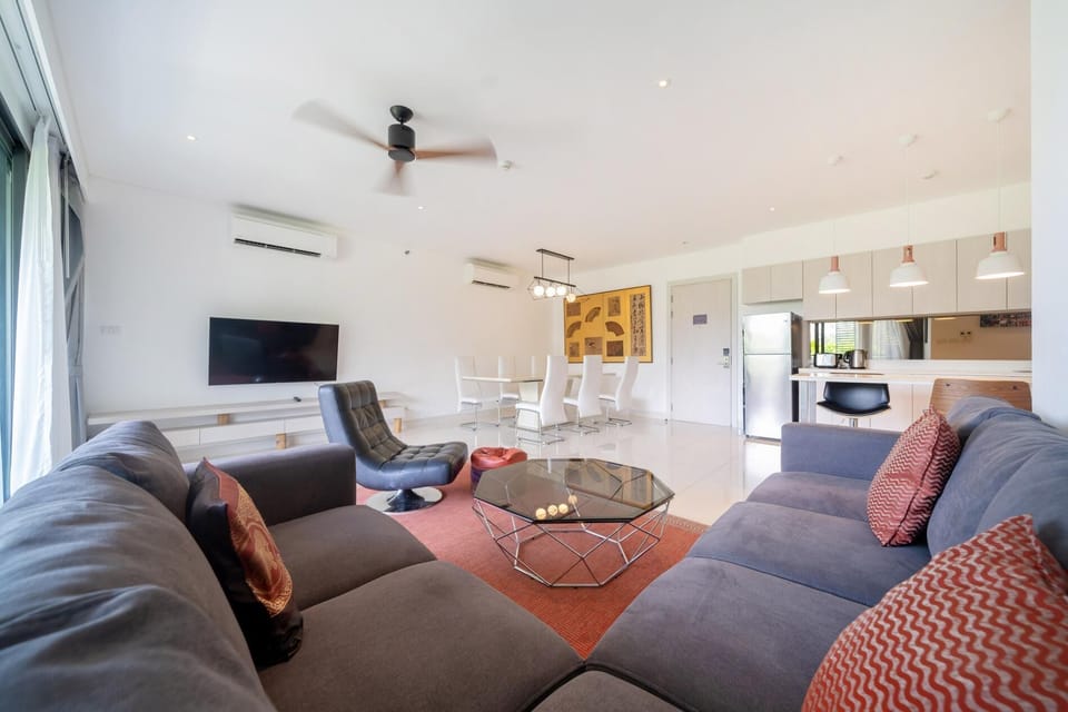 Deluxe lagoon view apartment at Cassia Residence (12655)