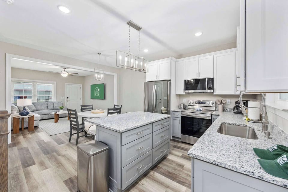 Brand New House, Stainless Steel Appliances, Great Space for Entertaining