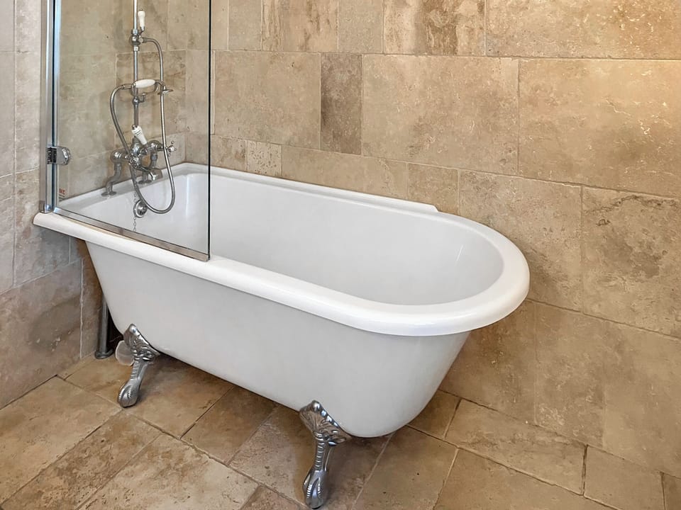 Bathroom | No 1 Swallowholm Cottages, Arkengarthdale