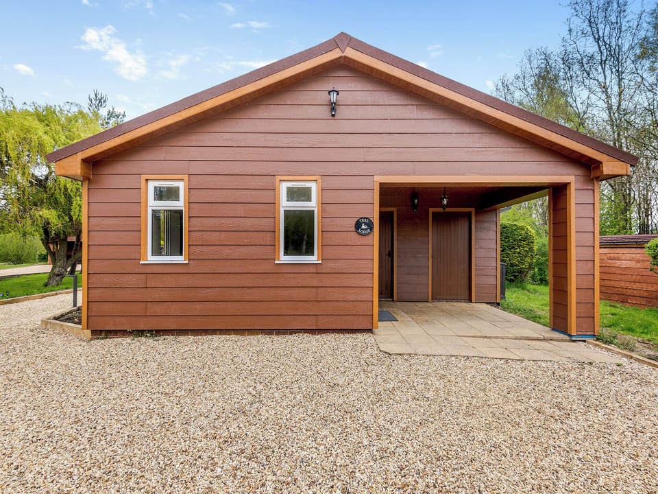 Exterior | Teal - Lakeside Retreats, Marston