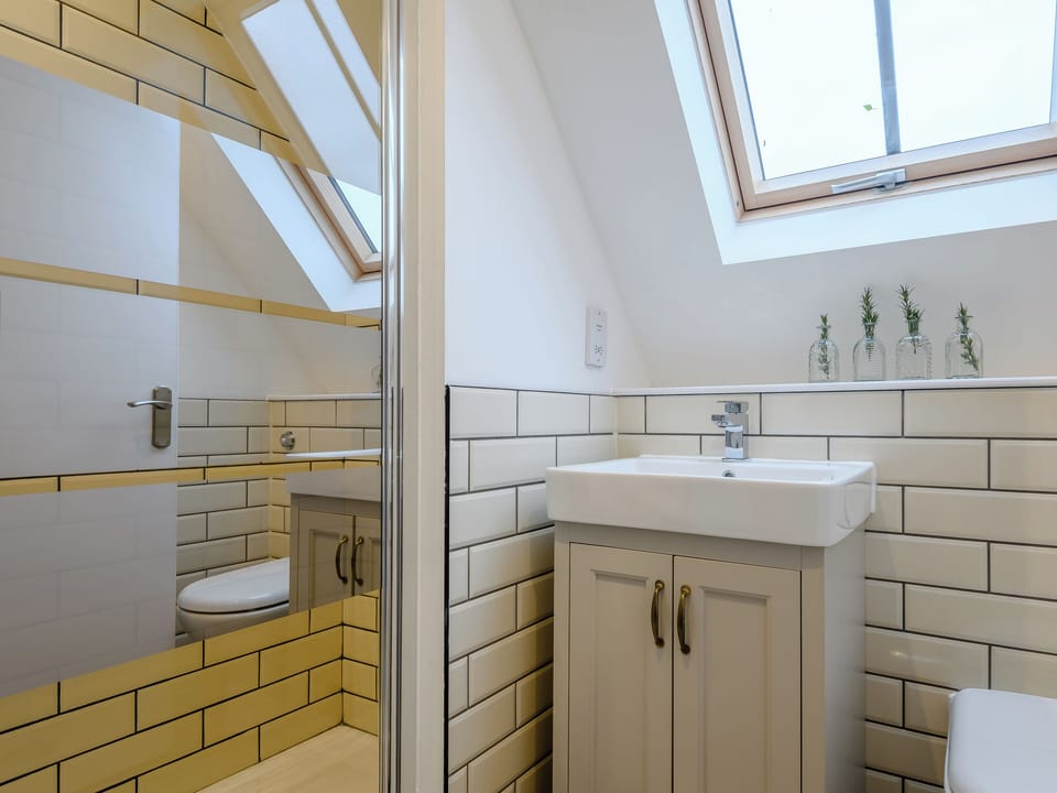 Shower room | Bramble Cottage, South Cerney, near Cirencester
