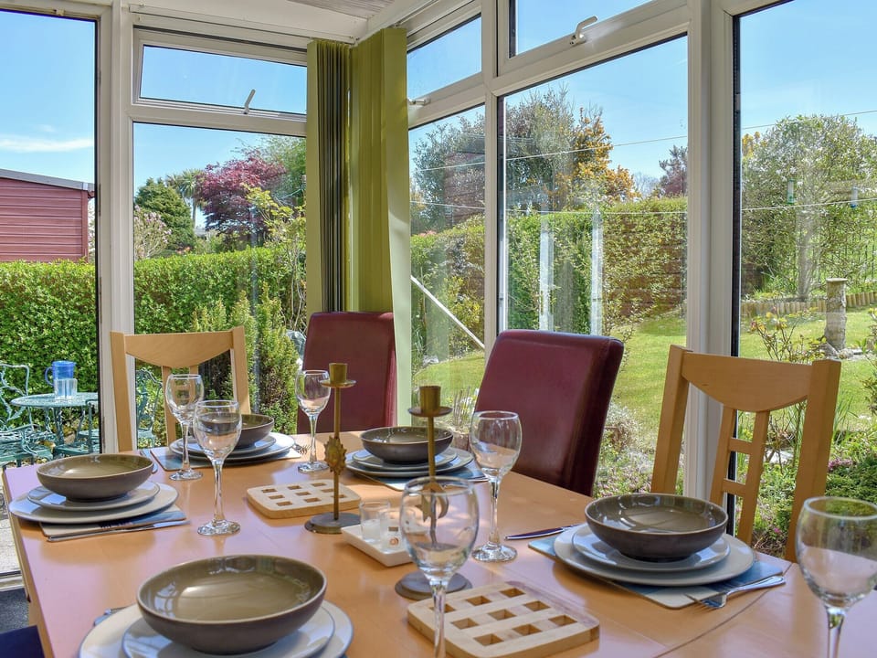Light and airy conservatory | Fellview, Brodick, Isle of Arran