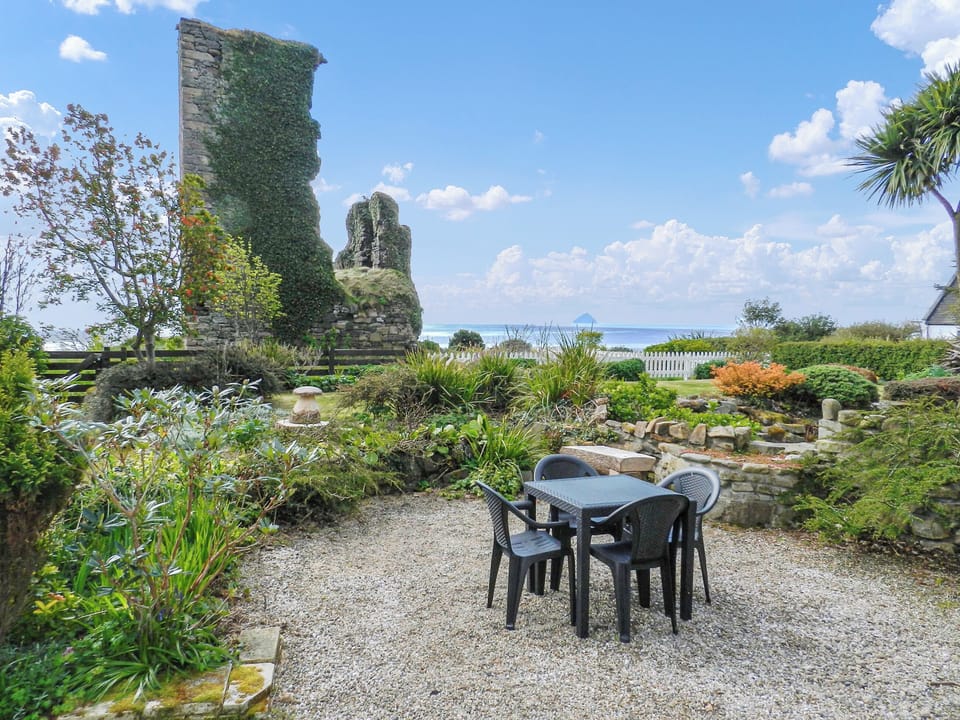 Garden | Castleside Croft, Kildonan, Isle of Arran
